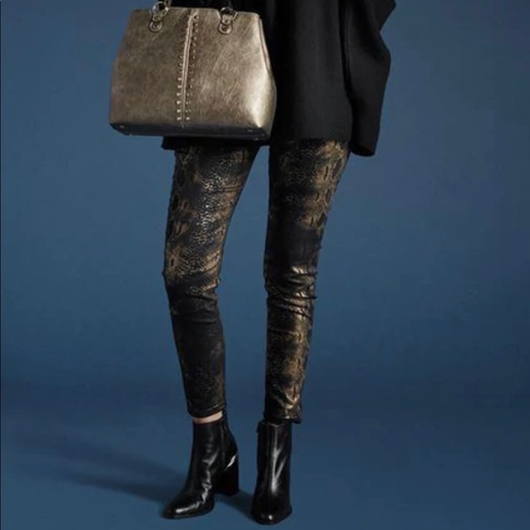 NWT OMG Jeans Coco + Carmen Black/Gold Snake - Picture 6 of 7